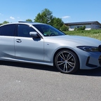 G20 LCI Brooklyn Grau mit Sommerreifen auf BMW 791 M Bicolor